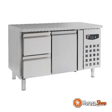 700 refrigerated counter 1 door and 2 drawers