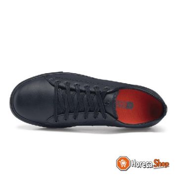 Traditional sporty men s shoe black 45