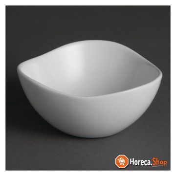 Whiteware wavy bowls 10.5cm