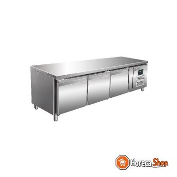Undercounter cooling bench model ugn 3100